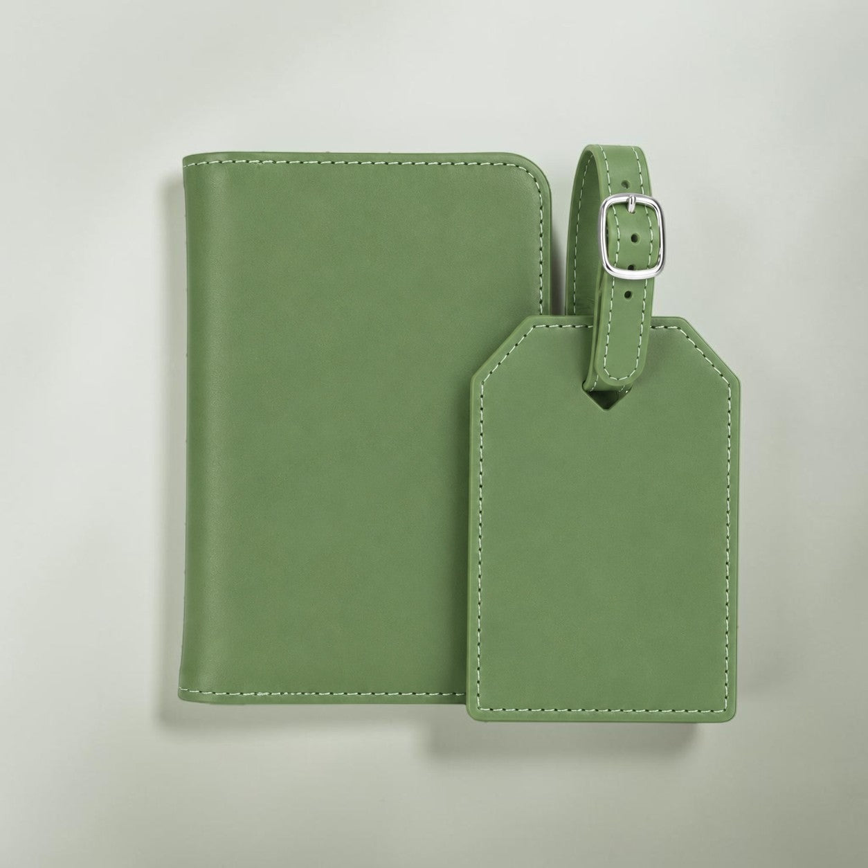 Personalized Travel Gift Set – RFID Passport Wallet & Luggage Tag